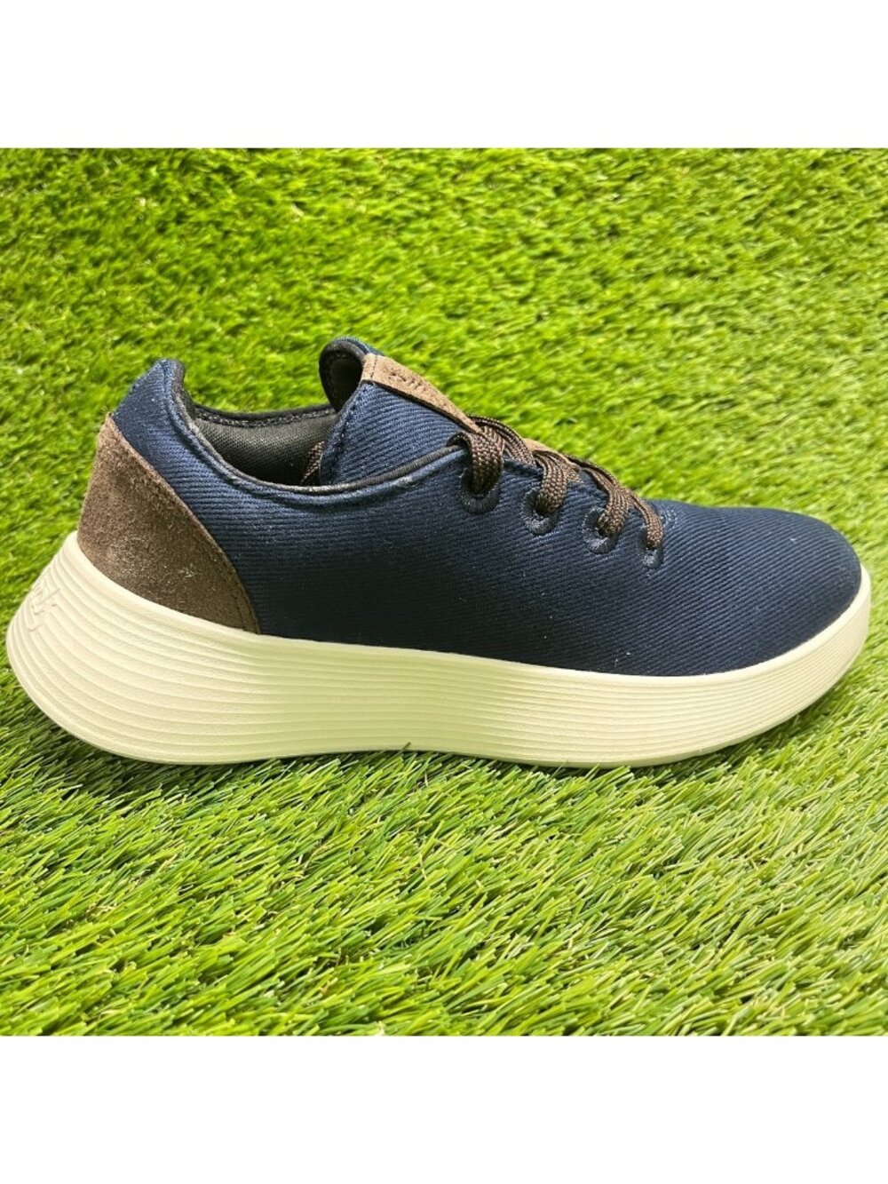 Allbirds Wool Runner 2 Womens Size 8 Blue White Athletic Running Shoes Sneakers